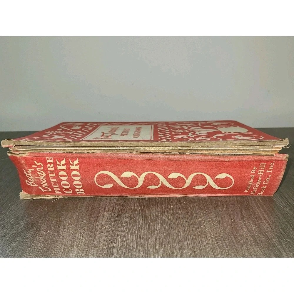 Vintage Betty Crocker Picture Cook Book Ring Binder Mid-Century Recipes